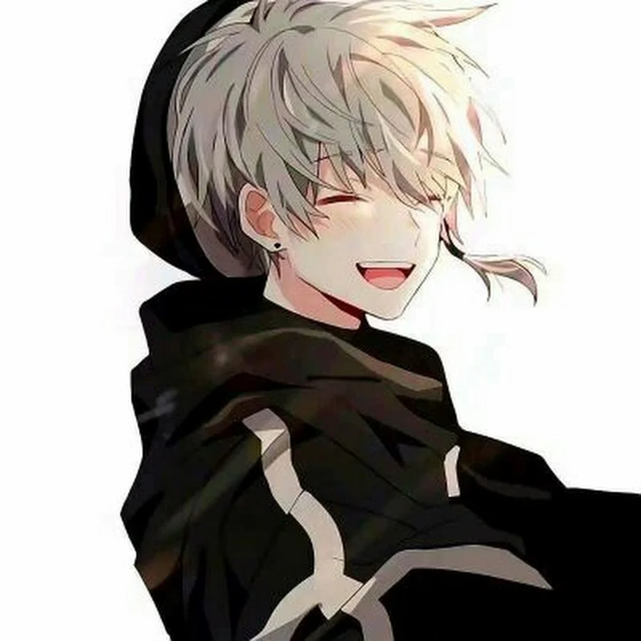 Ảnh đại diện anime nam tóc trắng mỉm cười trong áo choàng đen trên nền trắng
