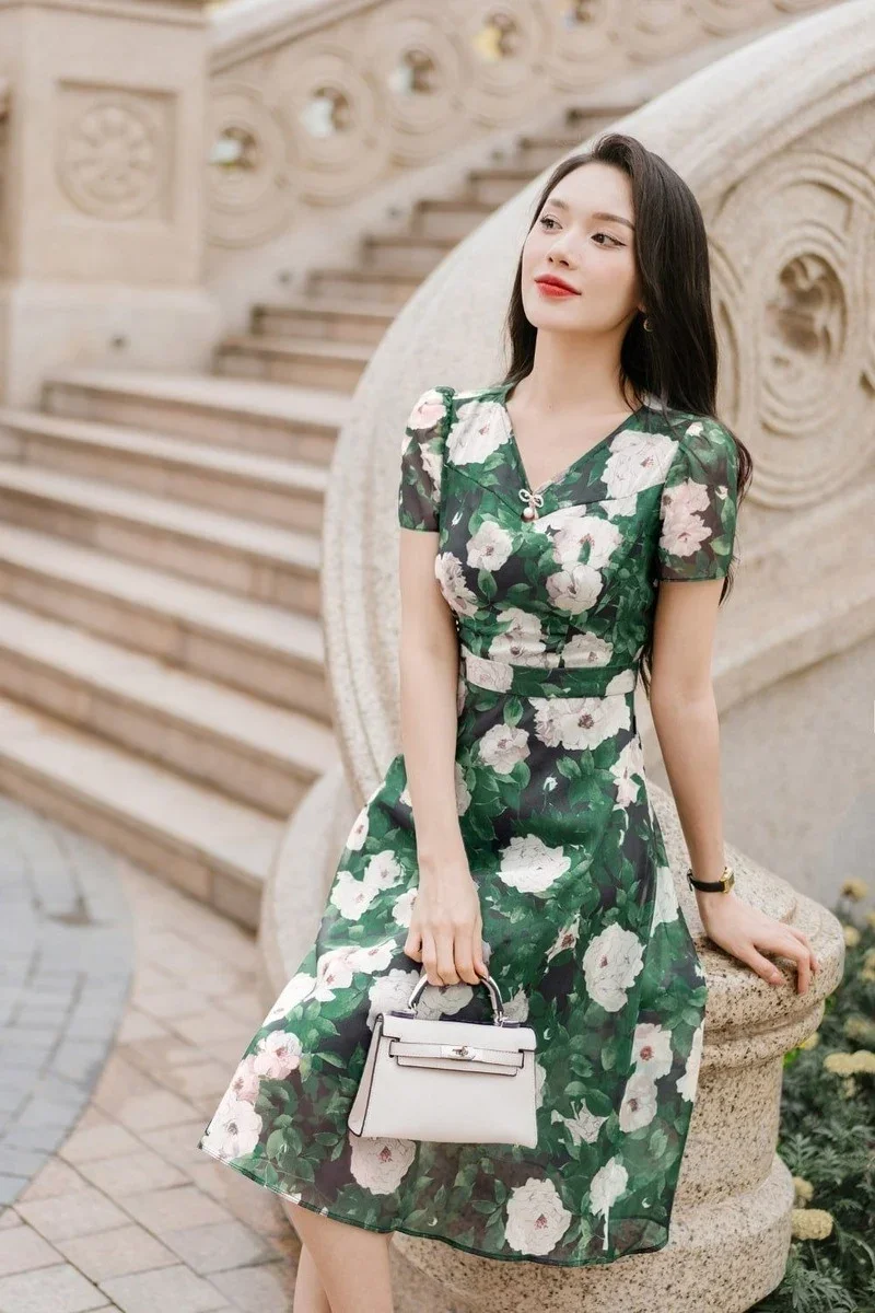 Các mẫu váy hoa đẹp mùa hè