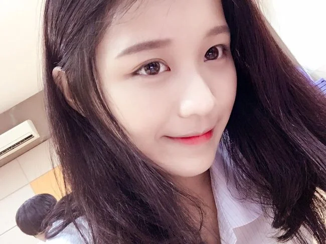 Những hình ảnh xinh đẹp của cô bạn Hàn Quốc 16 tuổi vừa