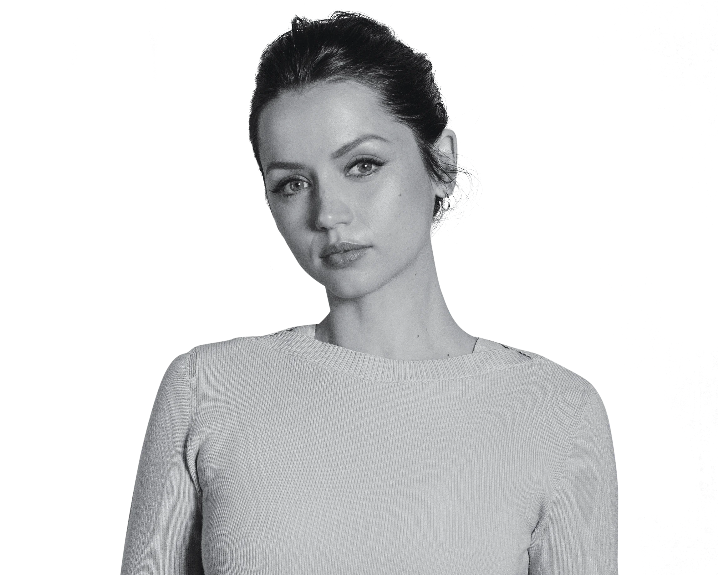 Ana de Armas tóc xoăn cười tươi