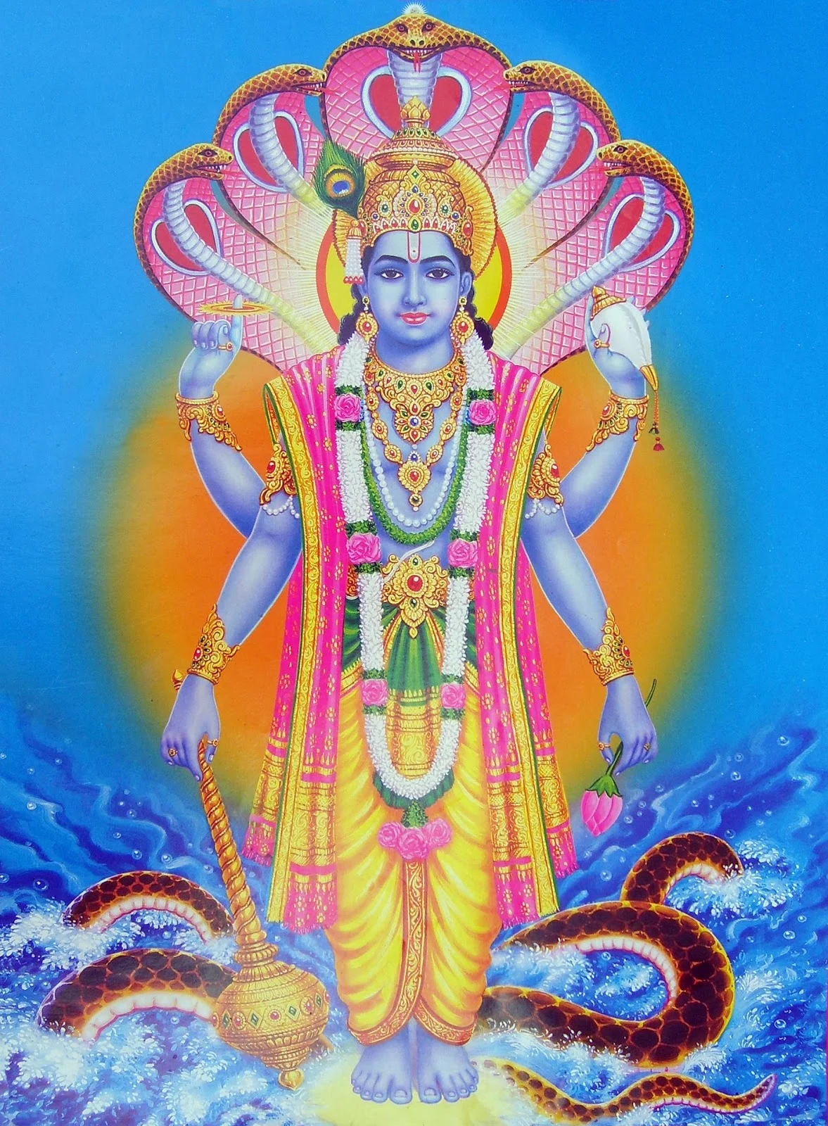 Tranh thần Vishnu nhiều tay đứng trên rắn thần giữa sóng nước, nền xanh nổi bật