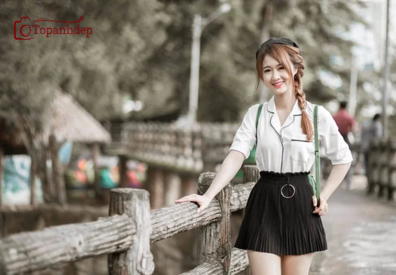 Ảnh gái xinh Hàn Quốc mặc váy ngắn