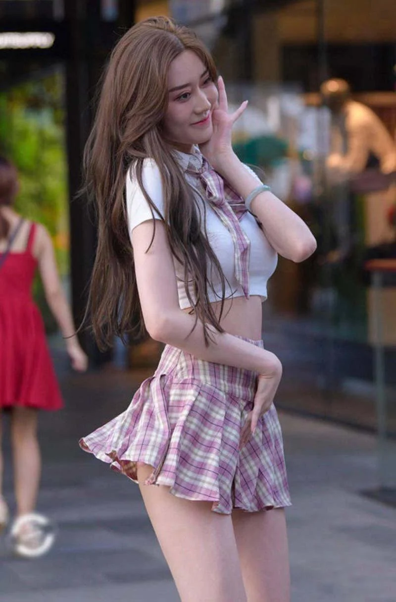 sex mặc váy, hình 87