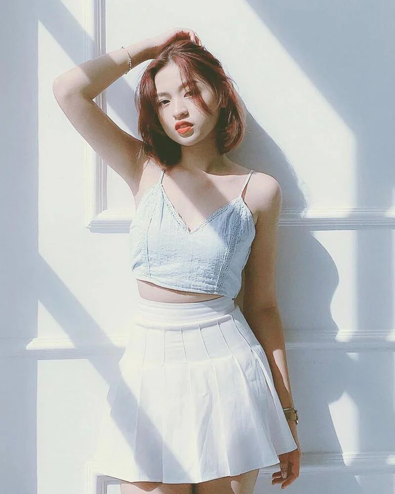 Gái xinh tiktok mặc váy ngắn xếp ly 4
