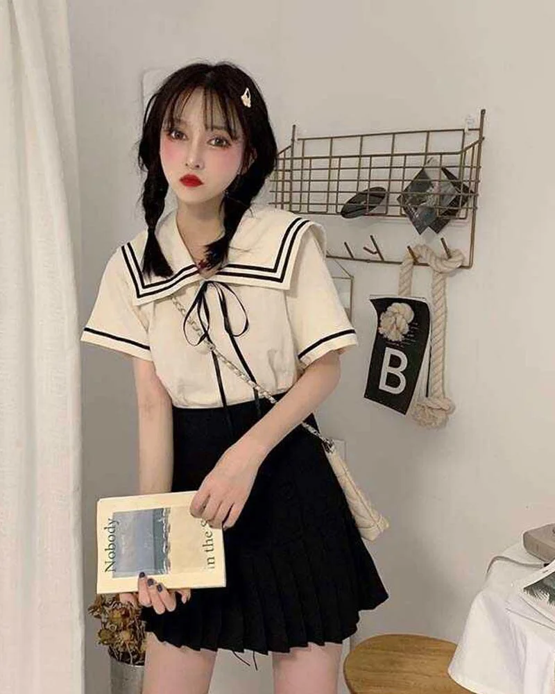 Hot girl mặc váy xếp ly ngắn siêu đáng yêu 2