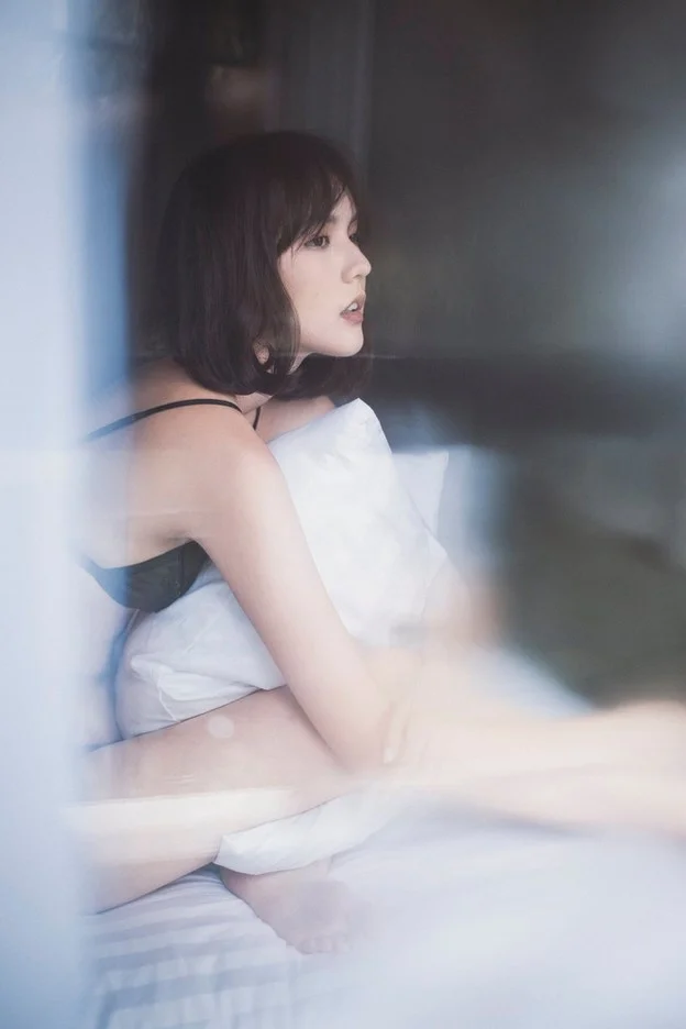 Hải Tú khoe bộ ảnh táo bạo và sexy - Hình 6