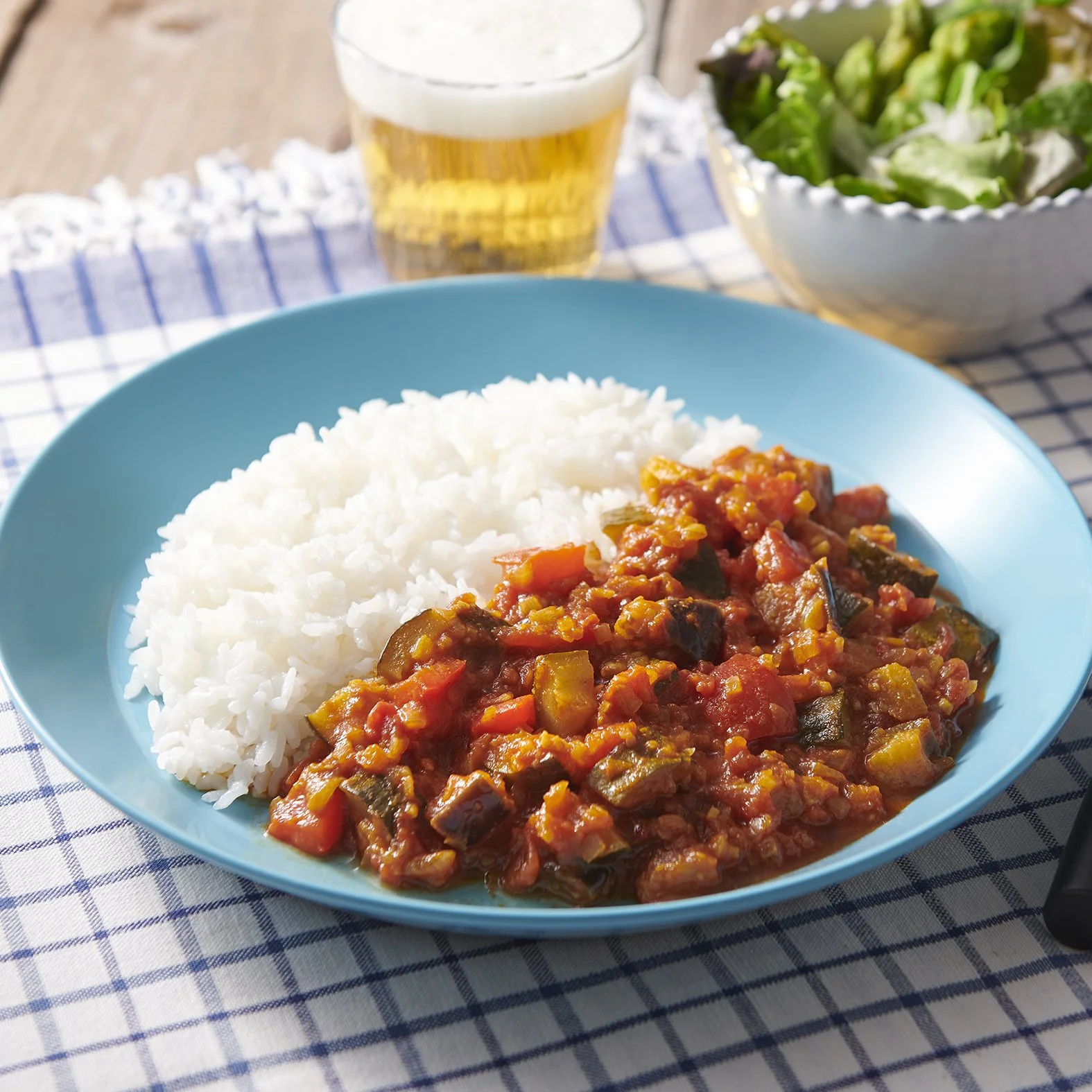 Món cơm ratatouille rau củ hấp dẫn trong kho ảnh đẹp về ẩm thực.